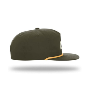 Écusson en caoutchouc personnalisé OEM 256 Logo à bord plat non structuré 5 panneaux Chapeau Snapback avec corde réglable pour les sports de plein air - Product Image 4