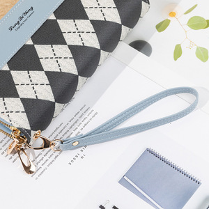 Portamonete a mano da <span class=keywords><strong>donna</strong></span> in pelle PU con doppia cerniera <span class=keywords><strong>portafoglio</strong></span> da <span class=keywords><strong>donna</strong></span> con motivo a quadri <span class=keywords><strong>bianco</strong></span> nero - Product Image 4