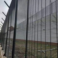 Clôture de sécurité moderne en acier soudé, haute qualité, robuste, à pliage 3D en V, revêtement poudré, grillage carré anti-escalade, panneaux de 8 pieds pour jardins