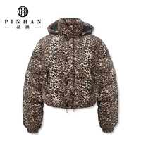 Polyester léopard pleine impression hiver court 90% duvet plume femmes doudoune durable détachable capuche et bras bouffant gilet