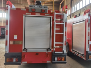 <span class=keywords><strong>Camion</strong></span>-citerne à eau pour incendies certifié CE 1SUZU de 2,5 tonnes, réservoir d'eau de 2500 L, <span class=keywords><strong>camion</strong></span> de pompiers pour la lutte contre les incendies et le pulvérisation routière - Product Image 6