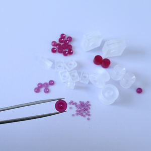 स्रोत फैक्टरी: रूबी और सैप्फायर विशेष आकार के घटकों, माइक्रोहोल निर्माण और लेजर ड्रिलिंग - Product Image 4