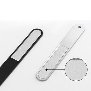 Lime à ongles double face personnalisée en acier inoxydable pour manucure et pédicure - Product Image 3