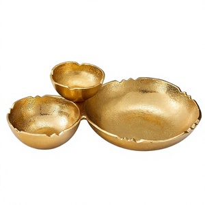 Juego de Tazones de Metal Dorado Hechos a Mano, Pulidos, Diseño Moderno y de Lujo para Regalo - Product Image 4