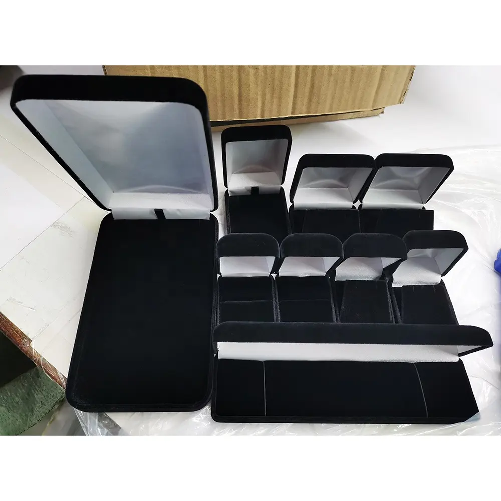 사용자 정의 공장 도매 유리한 휴대용 품질 벨벳 보석상 상자 반지 상자
