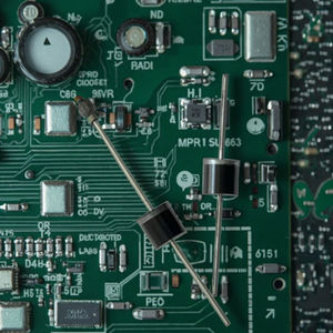 Diodo Rettificatore XS a Recupero Ultra Rapido, Montaggio DIP Through Hole, Tensione di Avanzamento Massima 1.0V, Corrente di Avanzamento 10A - Product Image 3