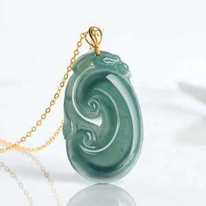 Pendentif Ruyi en jadéite bleue naturelle de qualité A avec monture en or 18 carats et pièce de pendentif en jadéite de qualité glace - Product Image 2