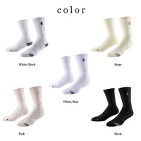 Chaussettes de sport de compression professionnelles pour le basketball et le cyclisme, nouvelles, mi-mollet, antidérapantes avec grip triangulaire