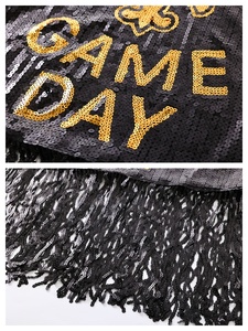 <span class=keywords><strong>Top</strong></span> <span class=keywords><strong>con</strong></span> <span class=keywords><strong>Paillettes</strong></span> <span class=keywords><strong>Nero</strong></span> e Rosso per Maglia da Festa dei New Orleans Saints, Maglietta Metallica <span class=keywords><strong>con</strong></span> Frange per il Giorno della Partita - Product Image 4