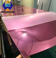 Plaque miroir acrylique rose or brillant incassable sur mesure pour usine