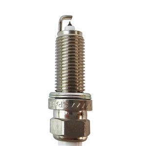 2756 2272 3184 4272 BKR6E-11 9009870005 9009870040 000018BP03 5861239520汽车火花塞丰田雅力士花冠本田铃木 - Product Image 2