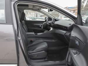 DONGFENG <span class=keywords><strong>Peugeot</strong></span> <span class=keywords><strong>5008</strong></span>, Auto Usado de Lujo, Gasolina, 5 Asientos, SUV Grande, 1.8T, Alta Velocidad, Bajo Kilometraje, Volante a la Izquierda, Cámara Trasera, Cuero - Product Image 6