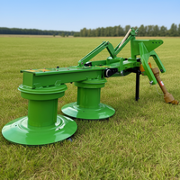 Nouvelle tondeuse à double disque verte professionnelle montée sur tracteur agricole, entraînée par prise de force arrière, avec boîte de vitesses pour broyage d'herbe haute performance