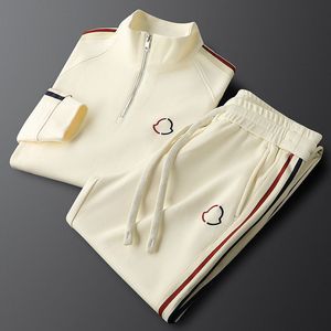 Nouvel <span class=keywords><strong>Ensemble</strong></span> Deux Pièces Décontracté de Sport <span class=keywords><strong>Homme</strong></span> Tendance Printemps Automne, Sweat à Capuche et Pantalon de Survêtement Tricoté Imprimé 3D avec Bande Latérale pour l'Hiver - Product Image 3