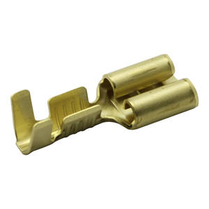 Connecteur Faston femelle 6,3 mm, borne électrique robuste, adapté aux connexions sécurisées dans les installations électriques. - Product Image 1