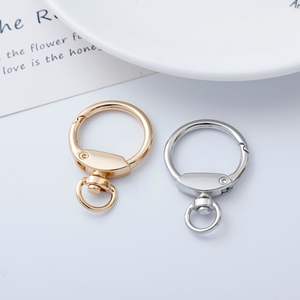 อุปกรณ์เสริมคลิปหนีบกุญแจแบบหมุนได้ ผลิตจากโลหะผสมสังกะสี สำหรับกระเป๋าเดินทาง แบบติดตั้งตายตัว สั่งทำได้ตามต้องการ ขายส่งโดย Spot-on - Product Image 5