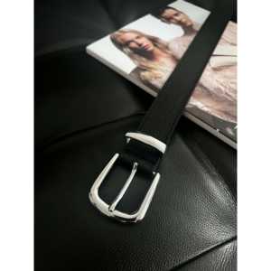 Cinturón de PU negro con hebilla plateada estilo casual para mujeres y hombres - Product Image 3