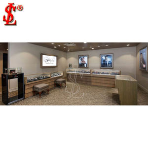 Escaparate <span class=keywords><strong>de</strong></span> joyería alto personalizable Marco <span class=keywords><strong>de</strong></span> acero inoxidable <span class=keywords><strong>de</strong></span> vidrio ultra transparente <span class=keywords><strong>Altura</strong></span> Ancho ajustable Venta directa <span class=keywords><strong>de</strong></span> fábrica para Centro Comercial - Product Image 4