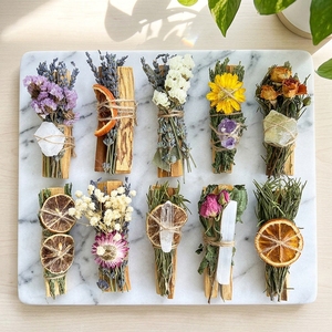 Paquete de Madera Sagrada de <span class=keywords><strong>Palo</strong></span> <span class=keywords><strong>Santo</strong></span> de Alta Resina con Flores de Lavanda, <span class=keywords><strong>Romero</strong></span> <span class=keywords><strong>y</strong></span> Varillas de Incienso de Cristal para Purificar, Limpiar <span class=keywords><strong>y</strong></span> Curar - Product Image 3