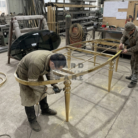 Ensemble de table à manger de mariage en MDF avec pieds extensibles en acier inoxydable doré de Dubaï pour événements (vente en gros)