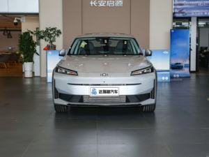 Changan NEVO A05 <span class=keywords><strong>Voiture</strong></span> Électrique à Charge Rapide, Véhicule à Énergie Nouvelle, Transmission Automatique, Traction Avant, Pneus R17, Caméra Arrière, Intérieur Sombre, Conduite à Gauche, À <span class=keywords><strong>Vendre</strong></span> - Product Image 4