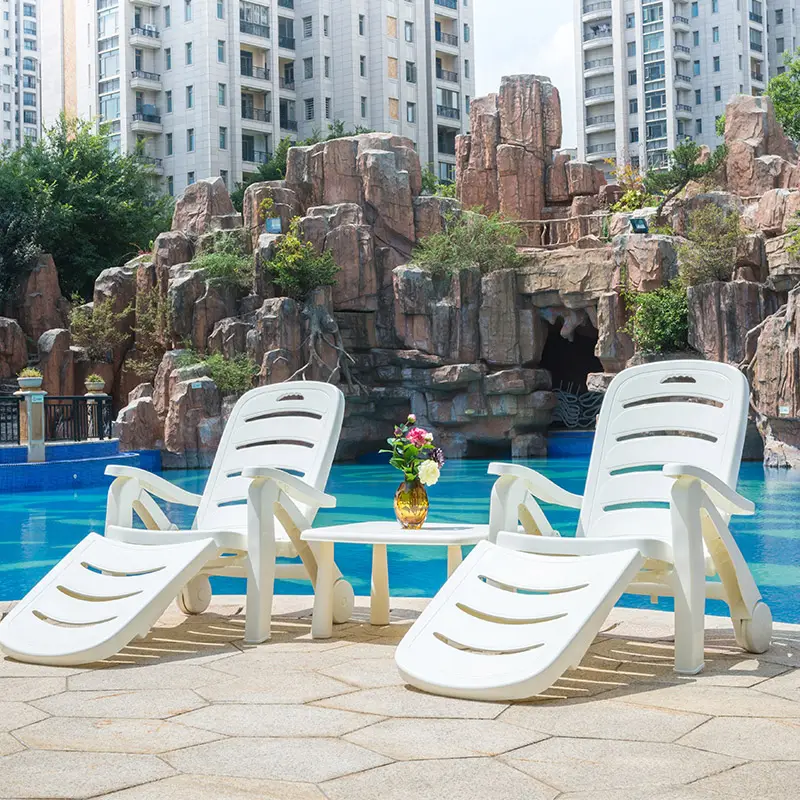 Manufacturer Outdoor Furniture Cheap Plastic Sun Lounge Swimming Pool Loungers Foldable Beach Lounge Chair