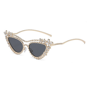 Rhinestone Cat-Eye <b>Sunglasses</b> For Women Metal Frame UV400 Protection Fashionable Trendy Sunshades Type 3 PC Lens - Product Image 5
