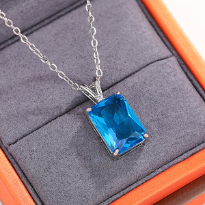 Collana con pendente quadrato a quattro punte con zirconi per donna, catena semplice per clavicola, gioiello alla moda, idea regalo - Product Image 4