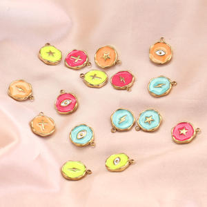 จี้สเตนเลสเคลือบรูปหัวใจดาวและดวงจันทร์ทำจากสเตนเลสแบบทำมือออกแบบได้ตามต้องการ - Product Image 3