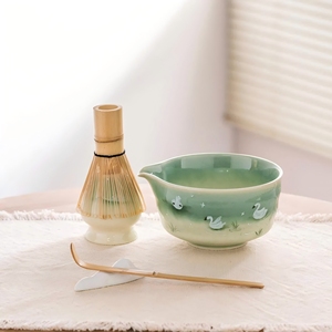 Juego de cuencos <span class=keywords><strong>Matcha</strong></span> de cisne pintados a mano: Kit Chawan de cerámica verde degradado - Product Image 5