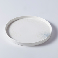 Prix de gros Assiette ronde à dessert blanche de 10 pouces en céramique à bord droit mouchetée Assiette à dessert en porcelaine de style japonais