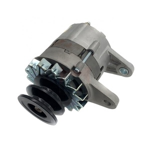 Alternador para Motores S6D125 de Excavadoras PC300-3 y PC300-5, Número de Pieza 600-821-6150 - Product Image 1