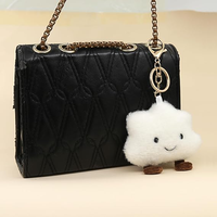 Porte-clés rond en peluche rayé personnalisé avec étiquette tissée, breloque promotionnelle pour petit sac de marque Garden, jouet