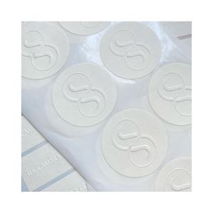 Autocollants adhésifs en papier texturé mat gaufré 3D personnalisés étiquettes de scellement de boîte découpées à l'emporte-pièce Papier d'art en vinyle Couleur de logo de marque personnalisée - Product Image 5