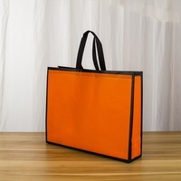 Bolsa de Compras de Tamaño Mediano (32x27x10cm) con Diseño de Letras Verdes, de Tela No Tejida, con Cierre Abierto, Personalizable, para Tiendas de Ropa, Laminada