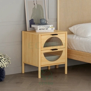 Imprescindible para la decoración del dormitorio: la elegante mesita de noche de madera maciza de Arialynn - Product Image 1