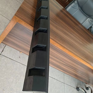 Feuilles de caoutchouc flexibles pour moulineries industrielles, plaques de revêtement de caoutchouc pour moulin à tubes rotatif, revêtement de caoutchouc sur mesure - Product Image 1