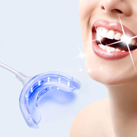 Accélérateur de blanchiment des dents Lumière LED bleue 16x Plateau buccal pour blanchiment des dents Lumière améliorant le blanchiment des dents Plateaux connectés à l'iPhone USB