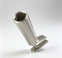 Support de tube de jardin en acier inoxydable sur mesure avec clip de base intégré pour systèmes de tuyauterie extérieurs - Options soudées
