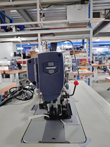 RONMACK RM-1510D-AE Industrial Direct Drive Flat-Bed <b>Lock</b> Stitch Auto Cut&Bind Machine with Motor for Garment Factory - Product Image 3