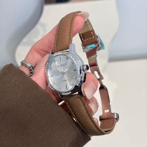 X-GEQCK 8077 Nuevo <span class=keywords><strong>Reloj</strong></span> <span class=keywords><strong>de</strong></span> Cuarzo para <span class=keywords><strong>Mujer</strong></span> con Doble Calendario, Correa <span class=keywords><strong>de</strong></span> Cuero Vacuno, Caja <span class=keywords><strong>de</strong></span> Aleación, Esfera con Incrustaciones <span class=keywords><strong>de</strong></span> Diamantes, a la Moda e Impermeable - Product Image 3