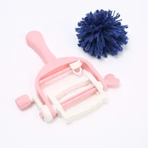 Mini Diy Handwerk Breimachine Pompon En Kwast Rolling Maker Met Kleurrijke Garens Wol Weefmateriaal Voor Handwerken