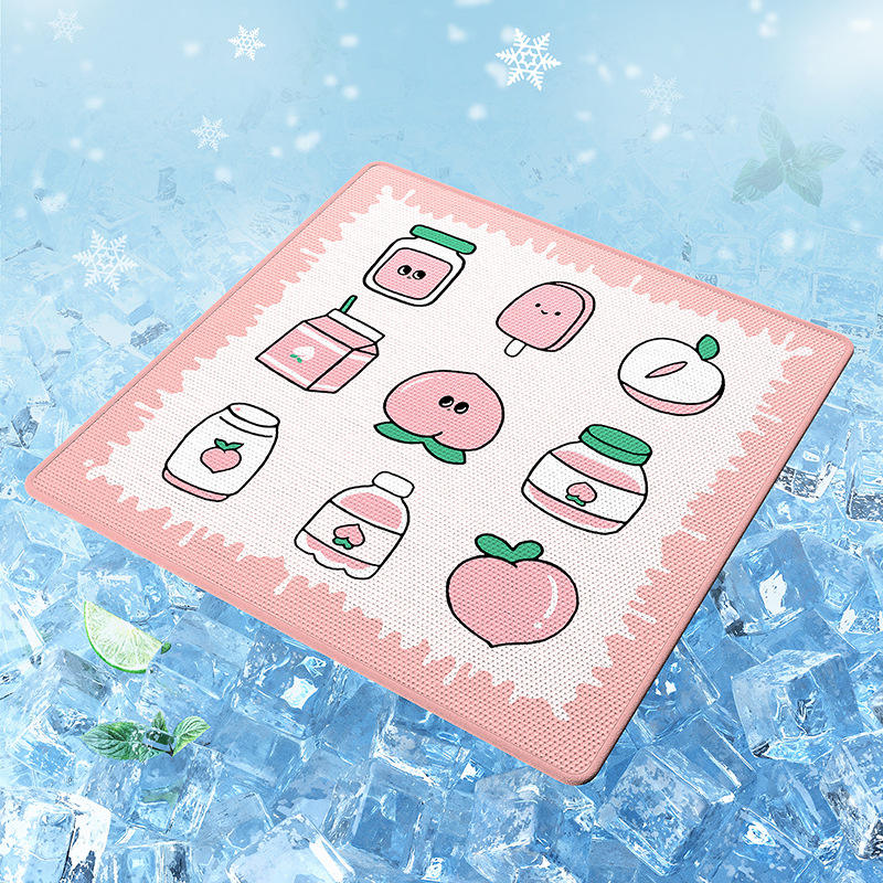 Tapis pour animaux de compagnie en soie glacée - Gege Cat