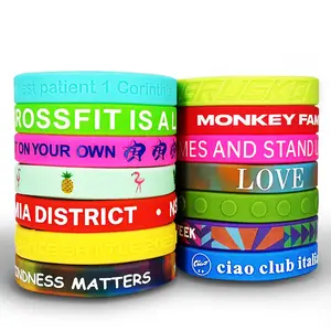 popular cheap free samples promotion gravure custom glow silicone bracelet with logo