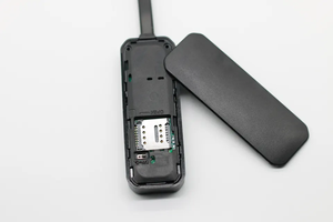 Mini Rastreador GPS J14 para Rastreo de Vehículos en <span class=keywords><strong>Tiempo</strong></span> <span class=keywords><strong>Real</strong></span> con Plataforma de Rastreo Gratuita de por Vida - Product Image 3