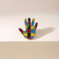 Broche en émail colorée en forme de pièce de puzzle, thème sensibilisation à l'autisme, motifs Cœur, Croix, Main, pour revers, sac à dos, vêtements, cadeau de sensibilisation
