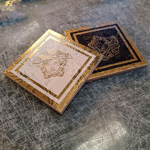 Piastrella Decorativa di Lusso 120x120 con Bordo Dorato e Effetto Legno Opaco per Pavimenti Interni - Product Image 4