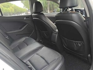 Kia K5 d'occasion en bon état, berline <span class=keywords><strong>sportive</strong></span> essence, voitures d'occasion <span class=keywords><strong>pas</strong></span> chères pour usage familial, années 2014, 2015, 2016 - Product Image 3