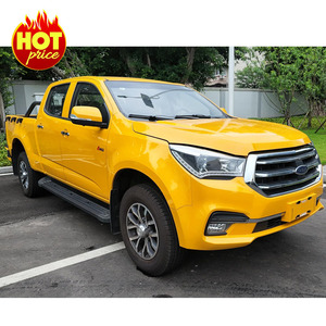 Mini Camioneta Eléctrica 4x4 ISUZU de 4 Puertas y 5 Asientos, Tipo Camper, Volante a la Izquierda, EV, Asientos de Cuero Oscuro R17, Cámara Trasera de 360° - Product Image 4