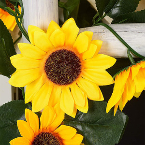 Vignes artificielles de tournesol Xinlei 100cm 200cm, bouquet de fleurs en soie pour la décoration intérieure et les accessoires de photographie en extérieur - Product Image 5